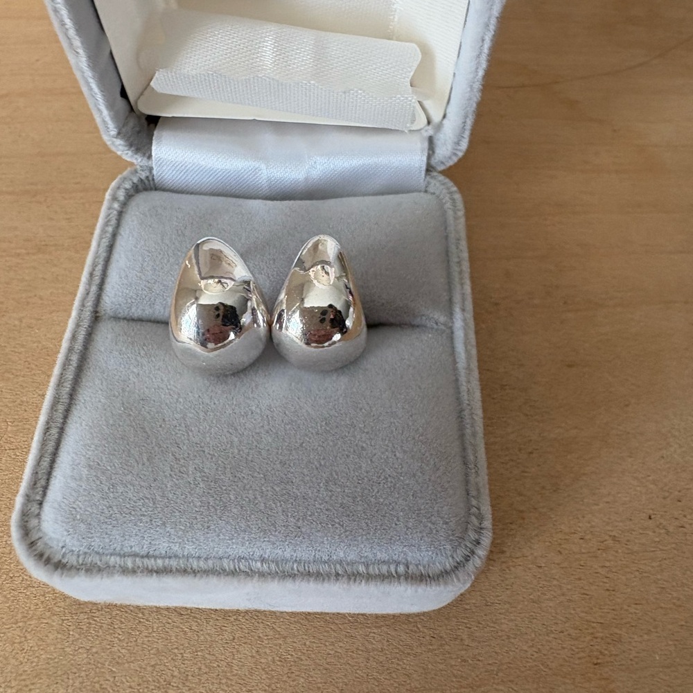 Club Monaco Silver Teardrop Earrings